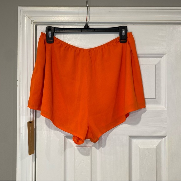 Reformation Lightweight Crepe Flowy Lined Shorts Tomato Orange Women’s Size 6 - Picture 6 of 11